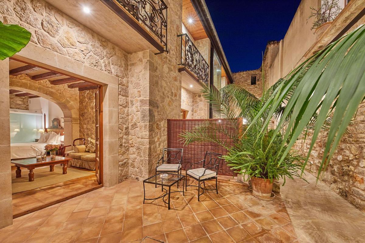 Un patio o zona al aire libre en Cas Comte Suites & Spa - Adults Only