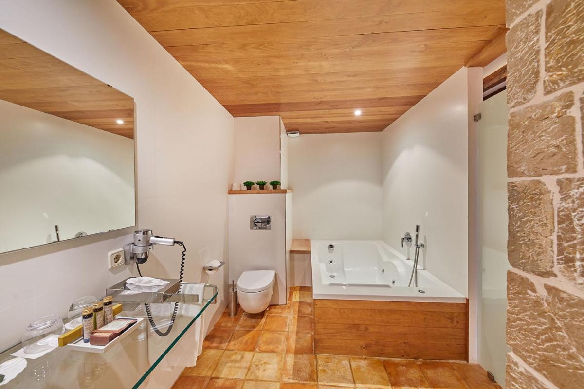 Un baño de Cas Comte Suites & Spa - Adults Only