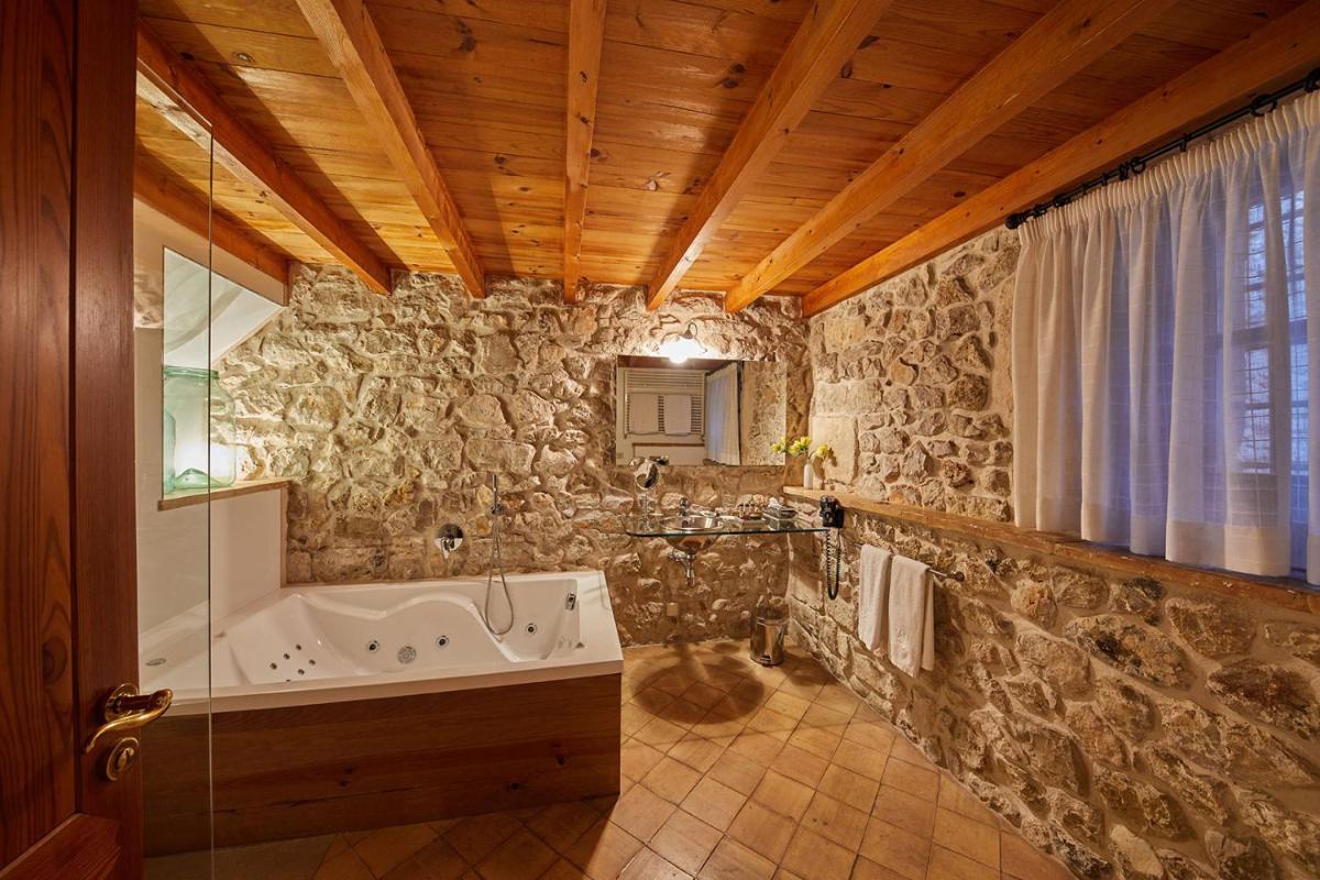 Un baño de Cas Comte Suites & Spa - Adults Only