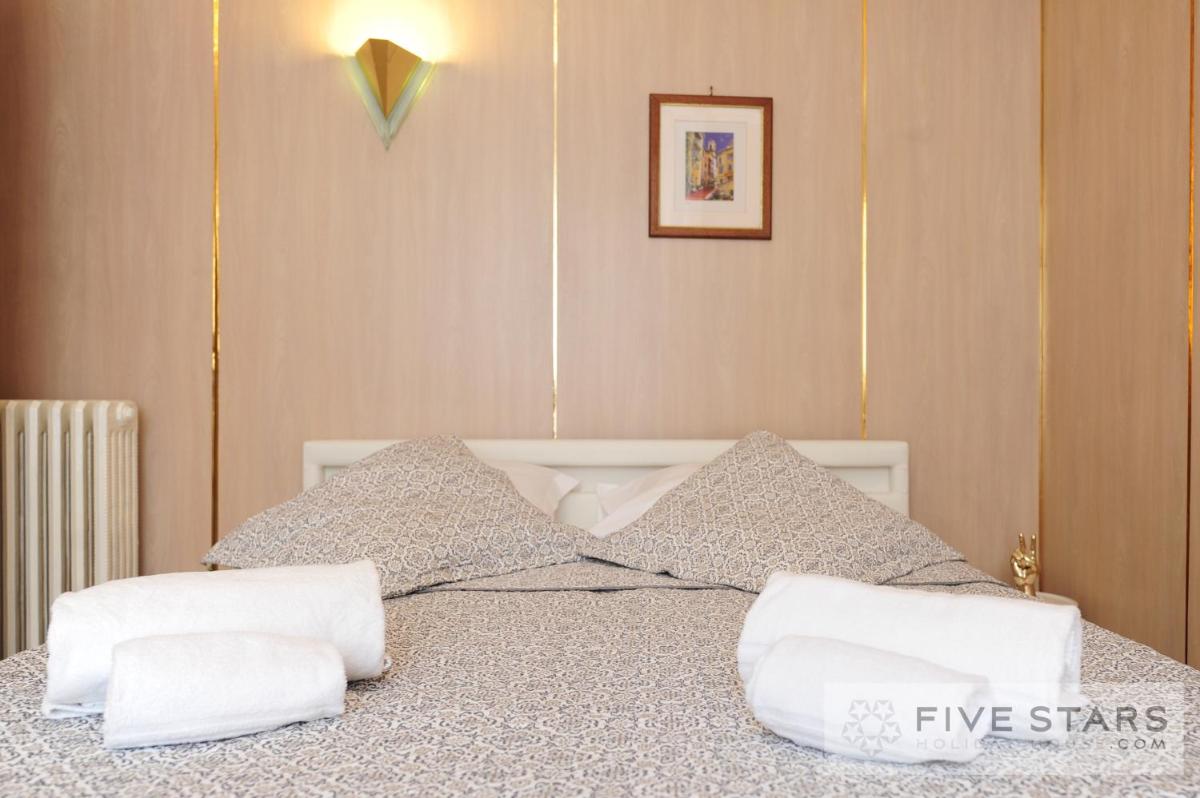 Suite Gioia five stars holiday house - Housity