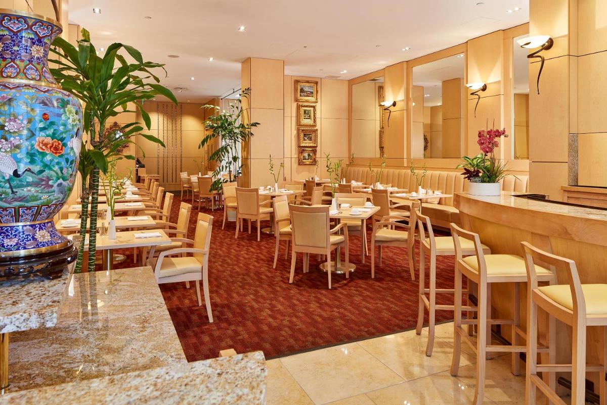 Orchard Garden Hotel - Housity