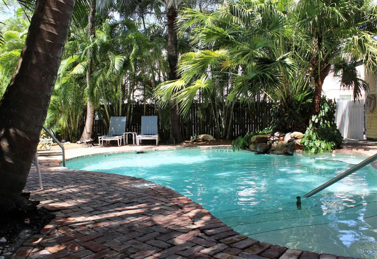 The Angelina Guesthouse - Adult Exclusive - Housity