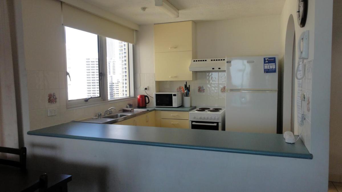 Quarterdeck Apartments - Housity