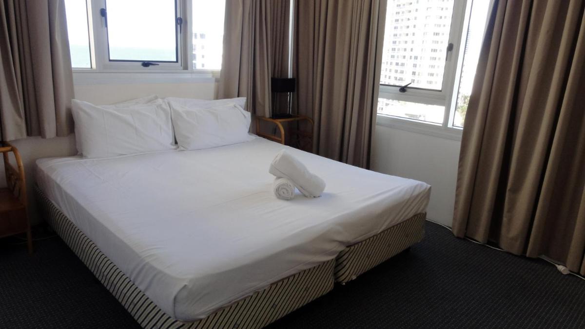 Quarterdeck Apartments - Housity