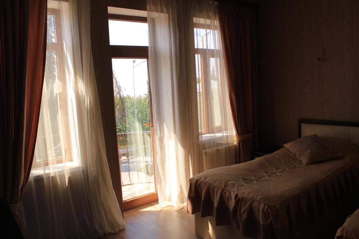 Ivanovka Guest House - Housity
