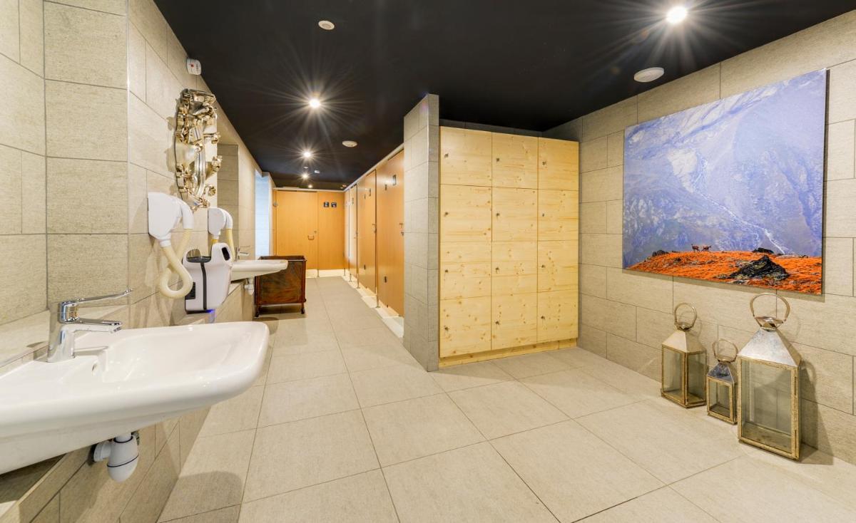 Salle de bains dans l'établissement TERRESENS - Les Fermes du Mont-Blanc