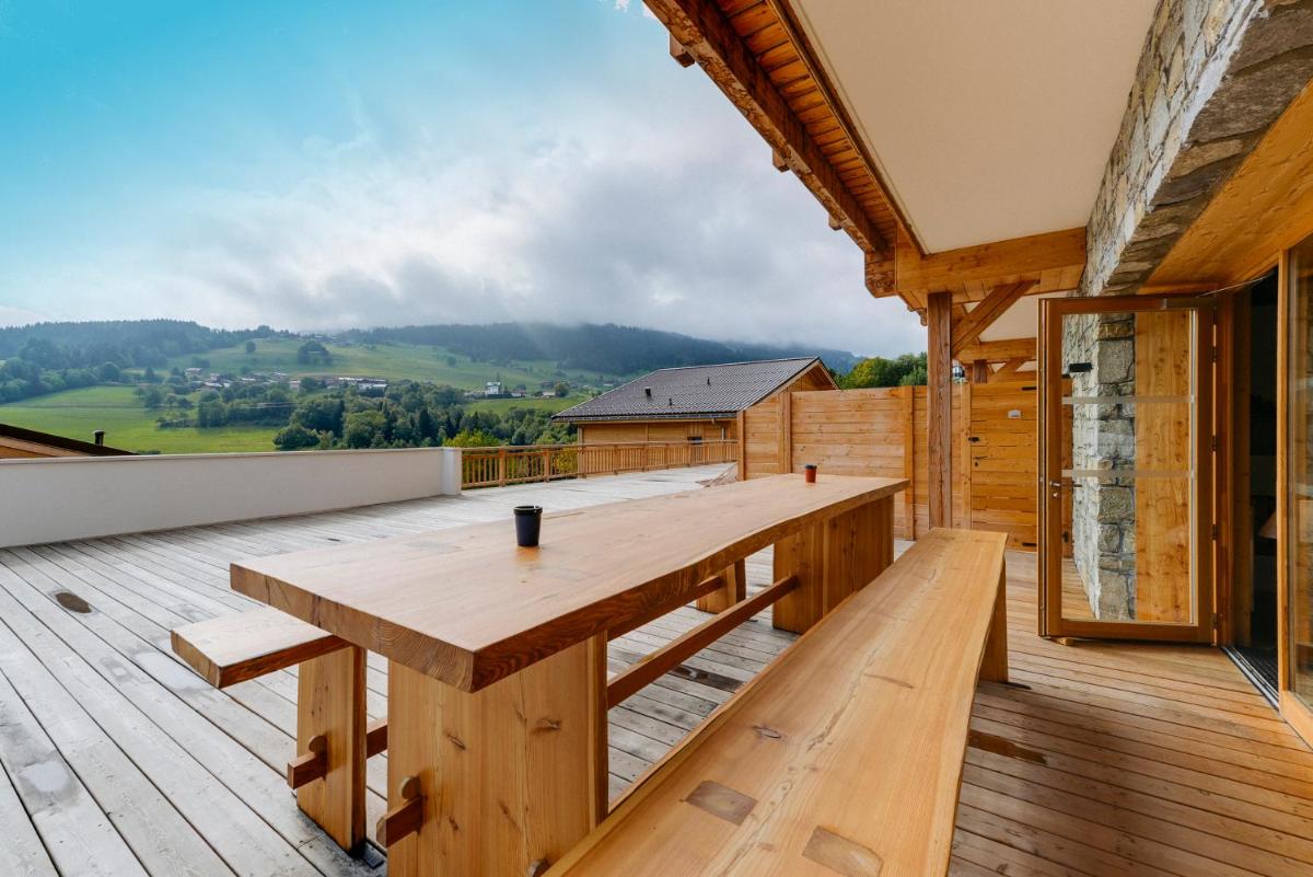 Vue générale sur la montagne ou vue sur la montagne depuis l'appart'hôtel