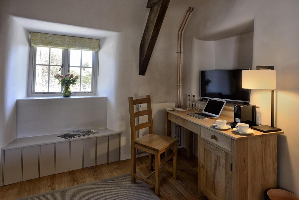 Eversfield Organic at The Ring of Bells Inn - Housity