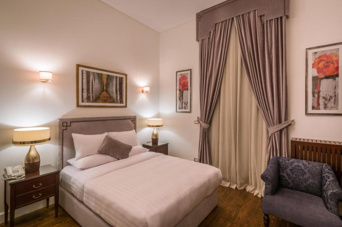 1920s Boutique Hotel and Restaurants - Housity