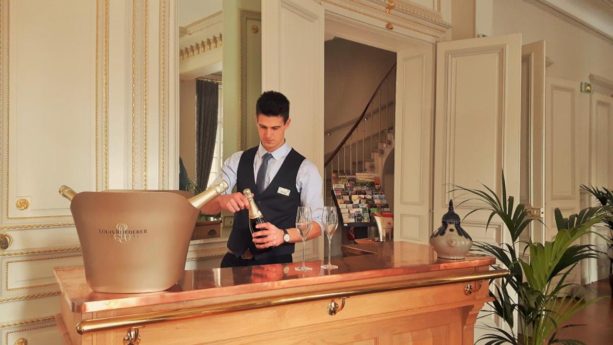 Membres du personnel de l'établissement Hôtel Spa Marotte