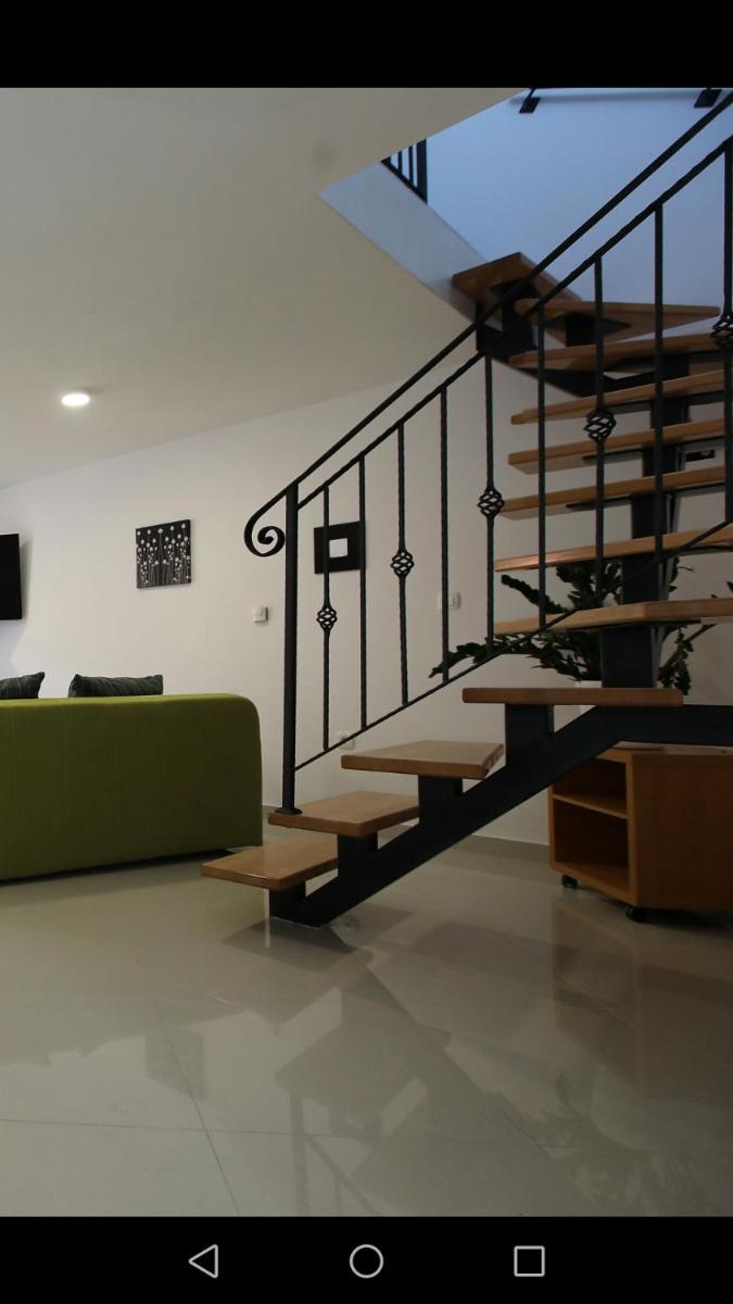 Hugo - Housity