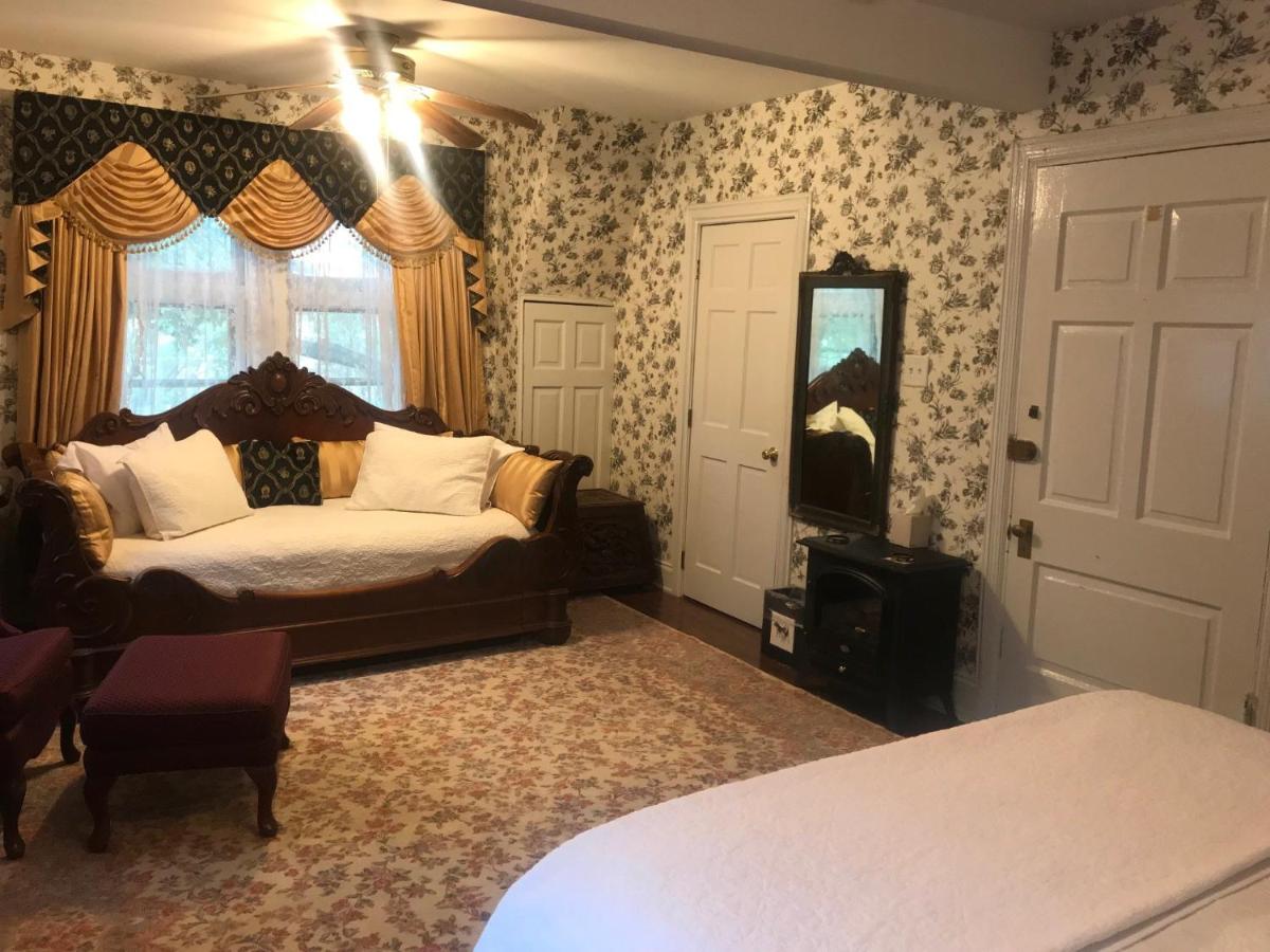 The Gables Bed and Breakfast Philadelphia - Housity