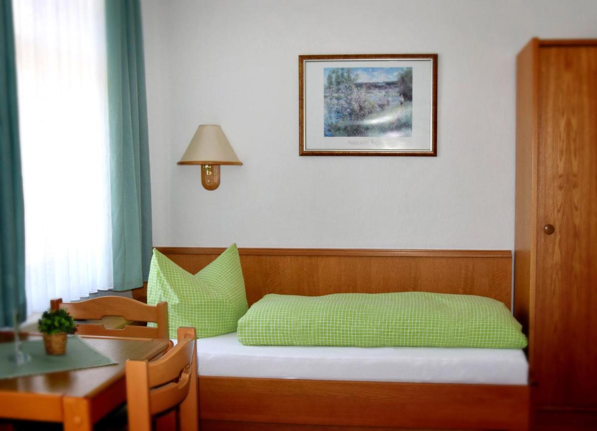Landhotel und Gasthof Stadt Nürnberg - Housity