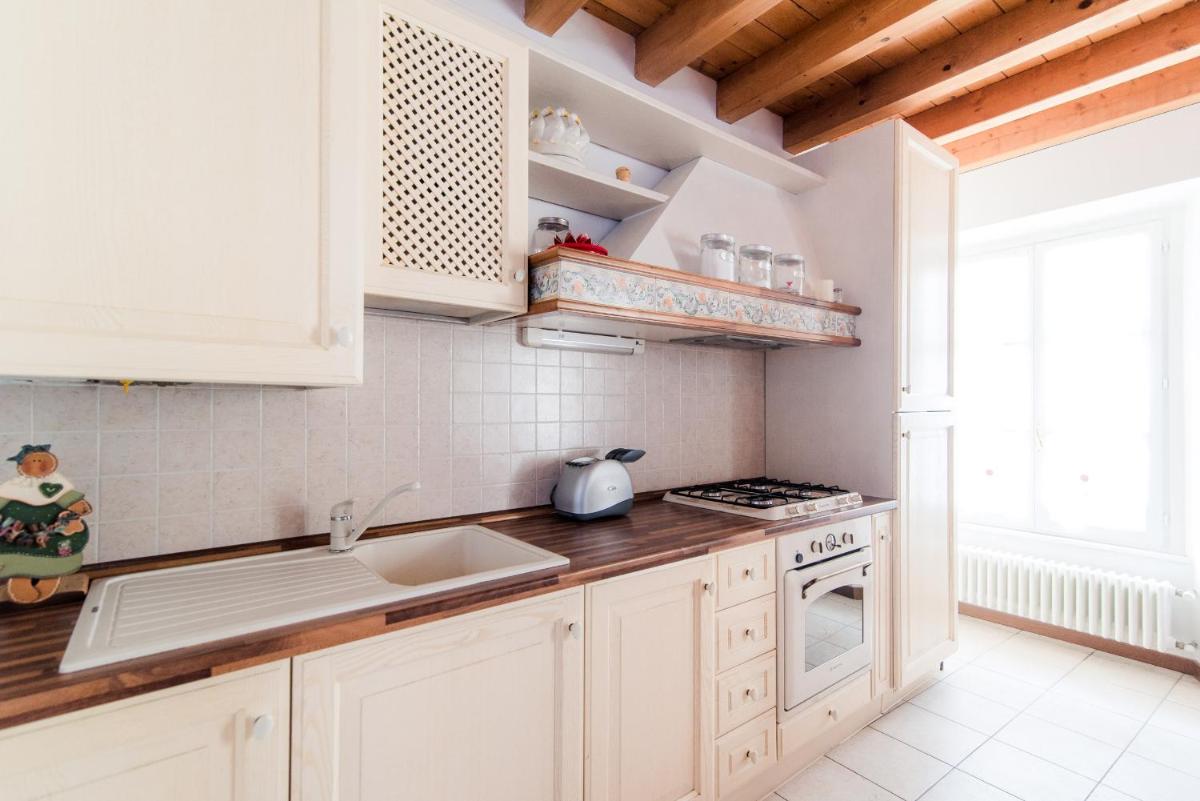 Ca Mia - The House Of Travelers - Housity