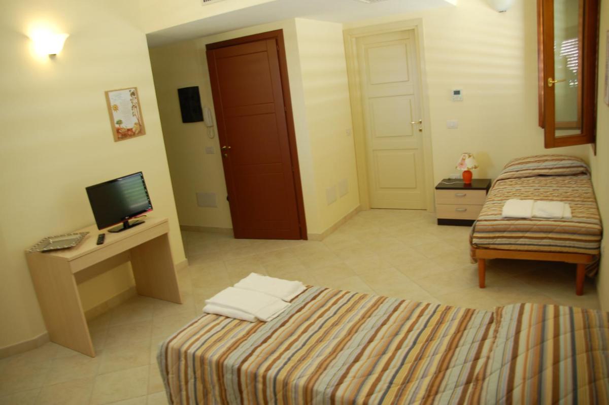 BEB 2000 - Housity