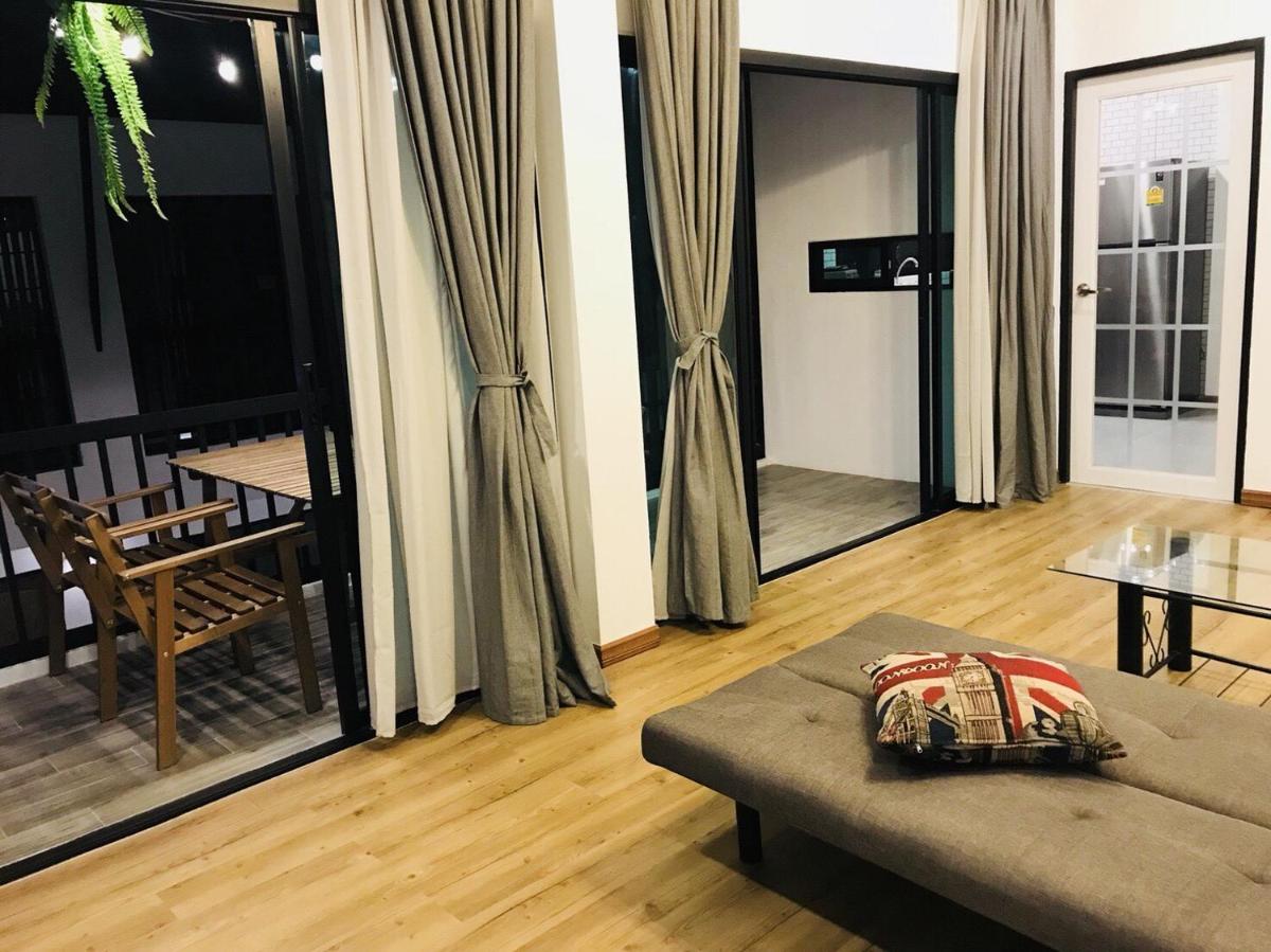 Warm White Inn - Housity
