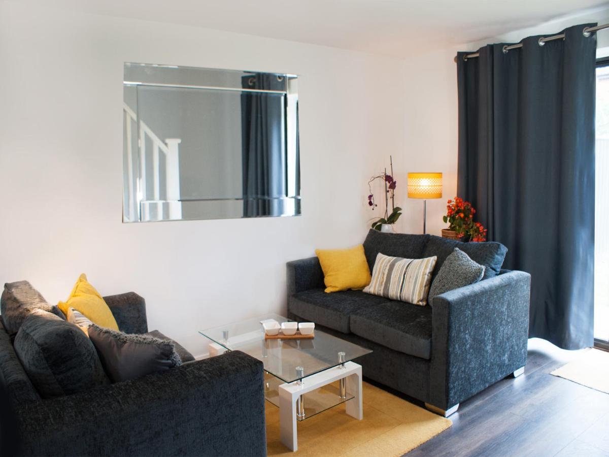 East Midland House - Housity