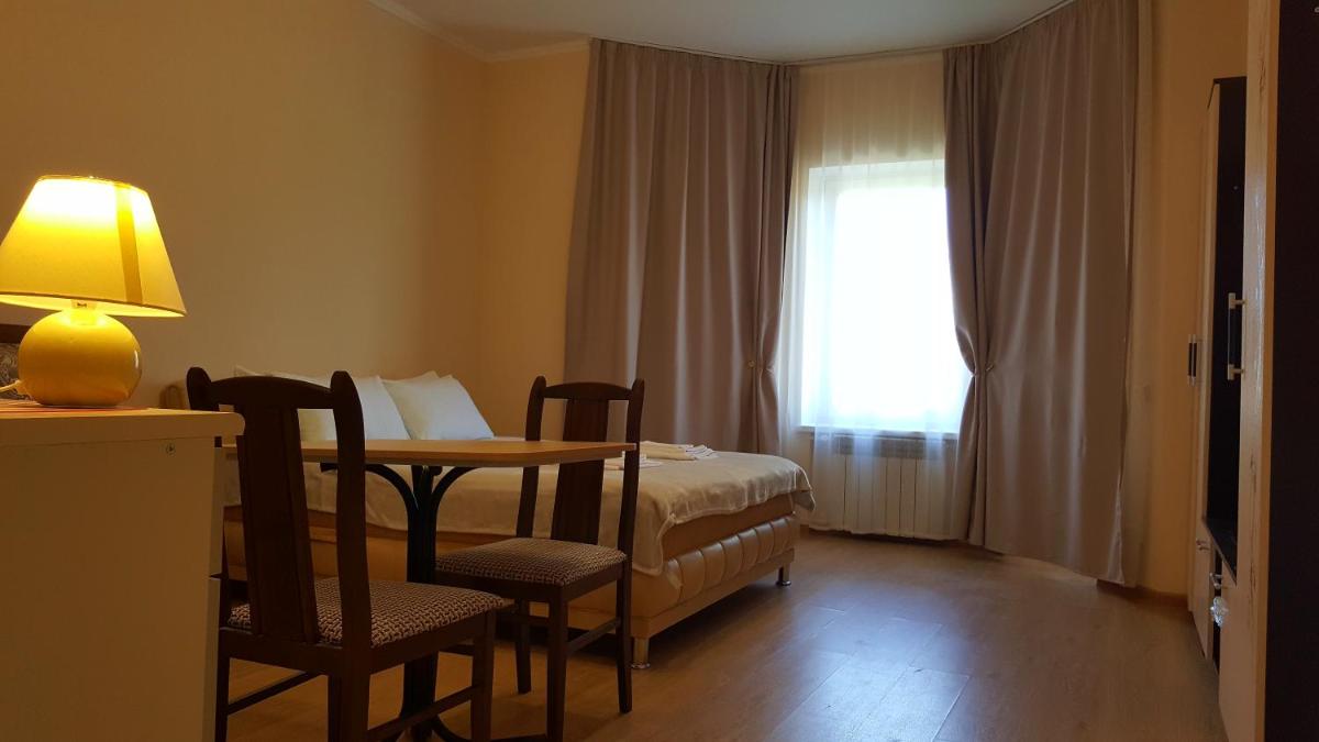 Mini Hotel Universitetskaya - Housity