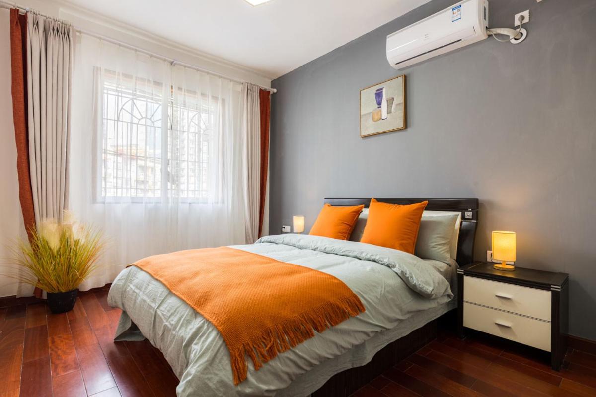 ChongQing JiangBei·Guanyinqiao· Locals Apartment 00150990 - Housity