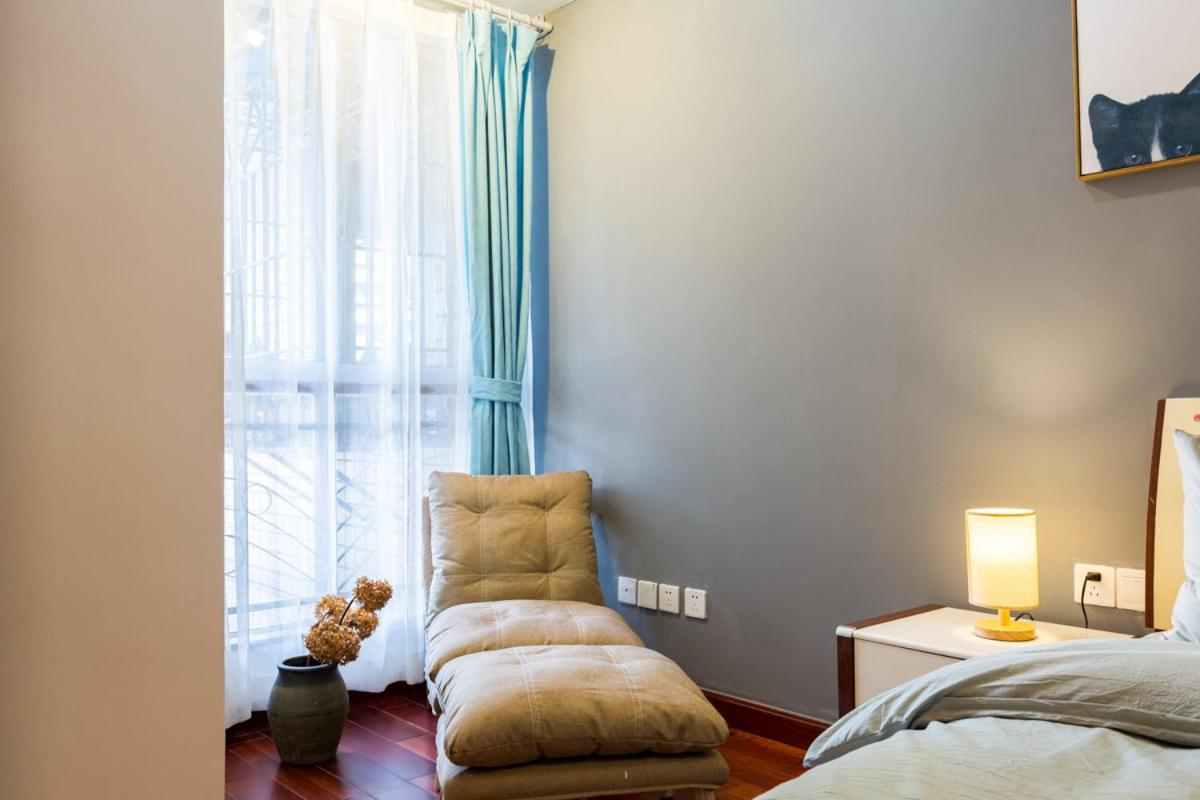 ChongQing JiangBei·Guanyinqiao· Locals Apartment 00150990 - Housity