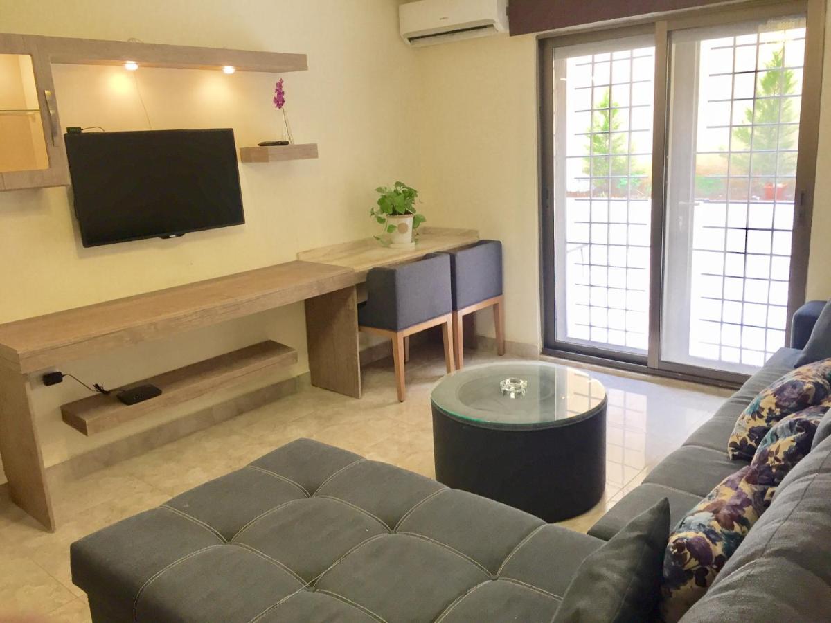 Suitetrails - Royal Luxury Apartments & Studios