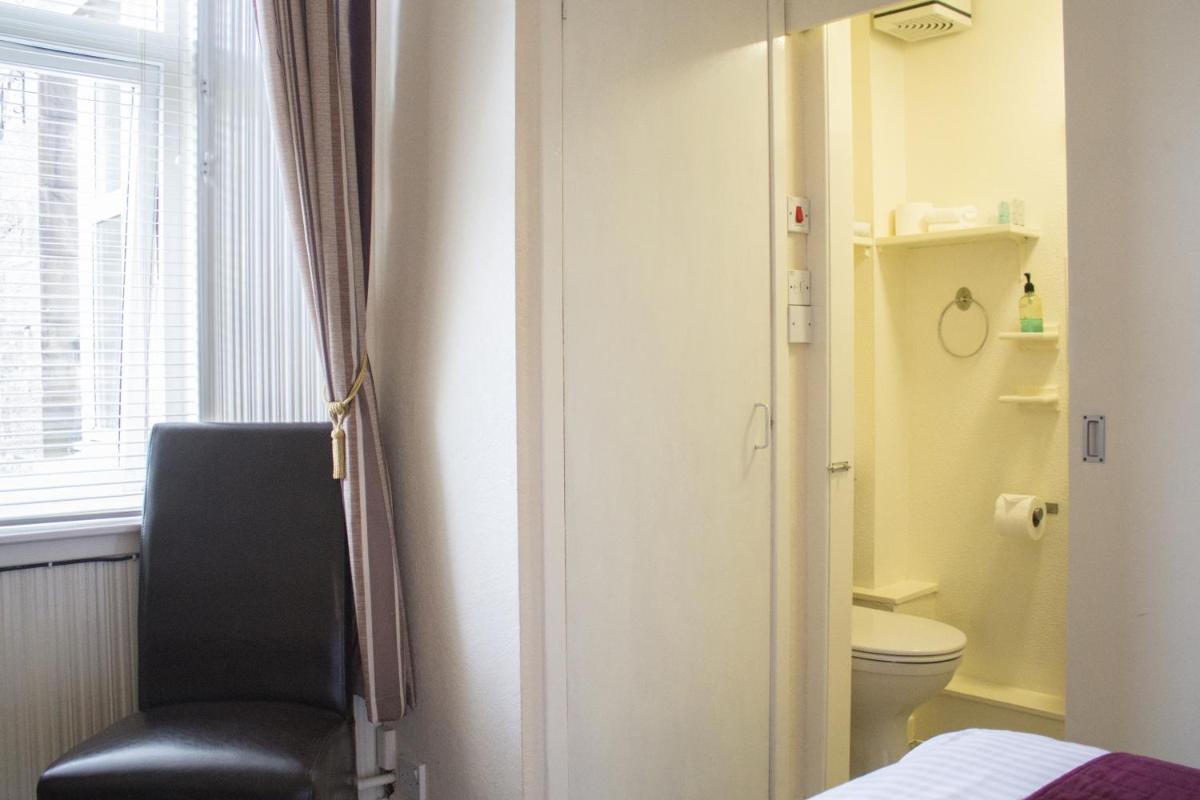 Auld Manse Guest House - Housity