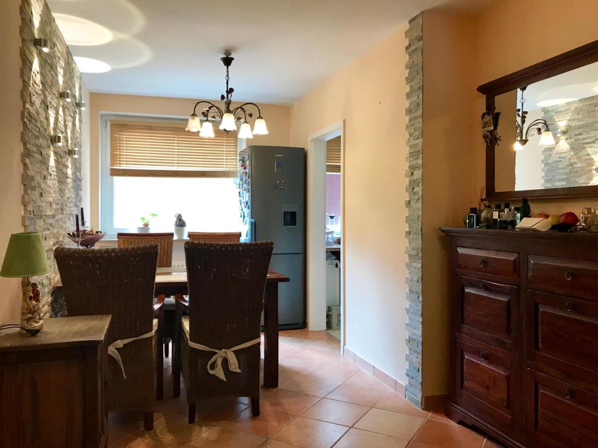 Suitetrails - Nice Private Apartments close to Hannover Fairgrounds