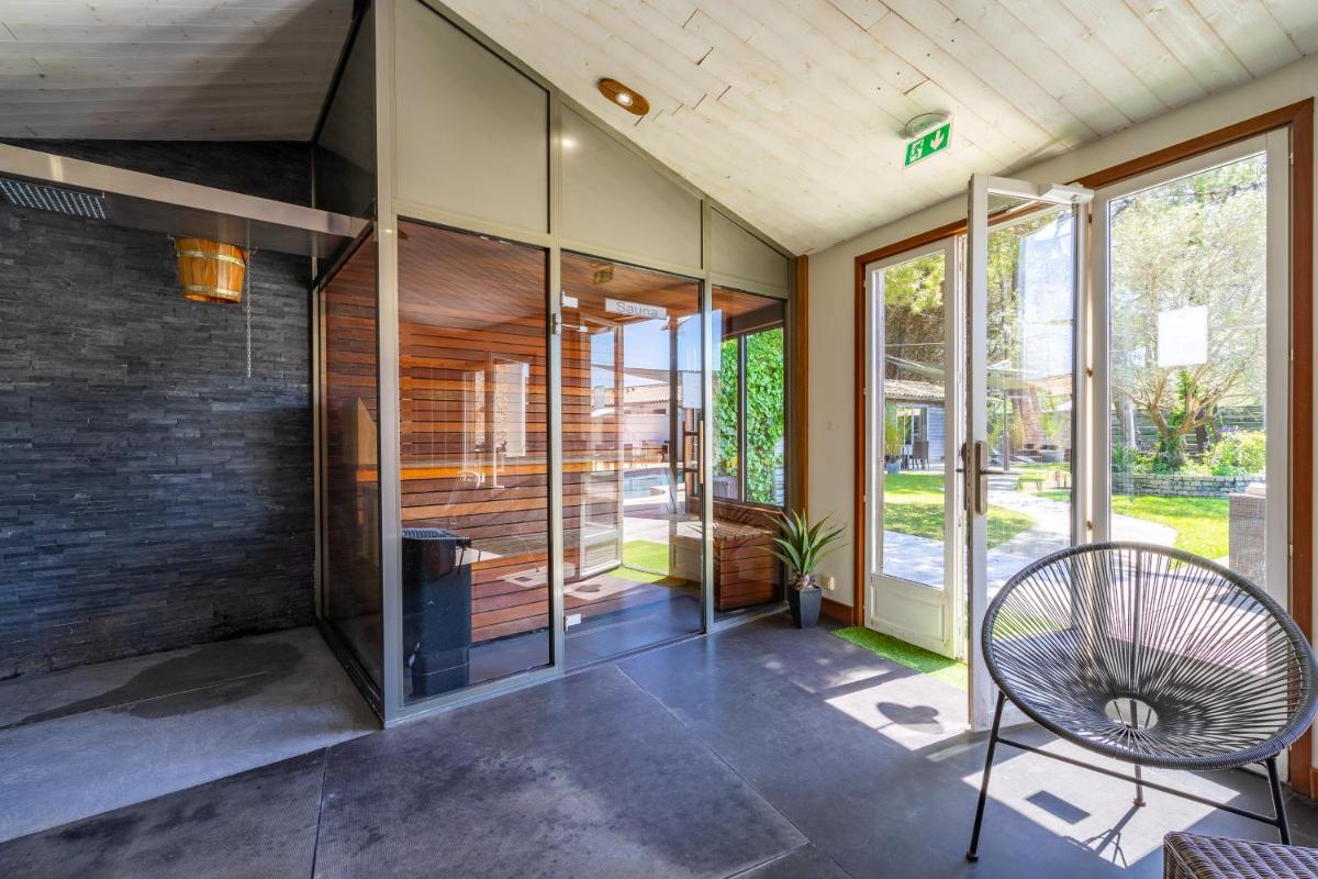 Photo de la galerie de l'établissement Hôtel Restaurant & Spa Plaisir, au Bois-Plage-en-Ré