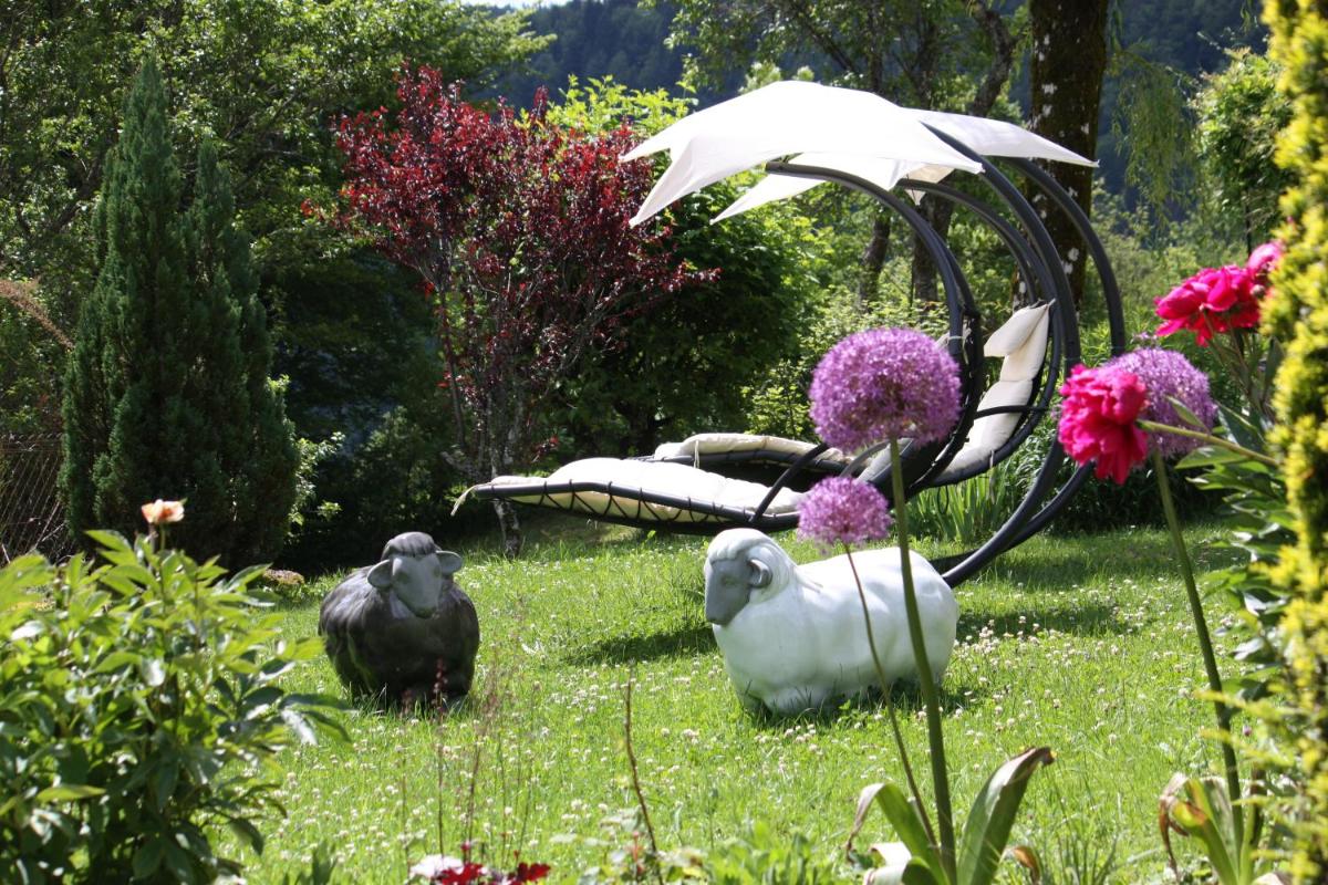 Jardin de l'établissement Hôtel Restaurant Taillard