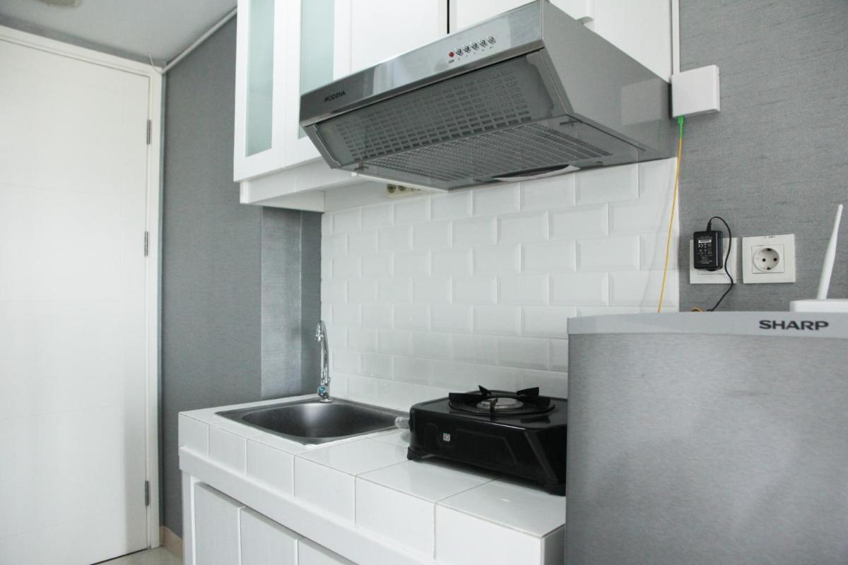 Modern and Comfortable Studio Apartment Springlake Summarecon near Summarecon By Travelio - Hizvo