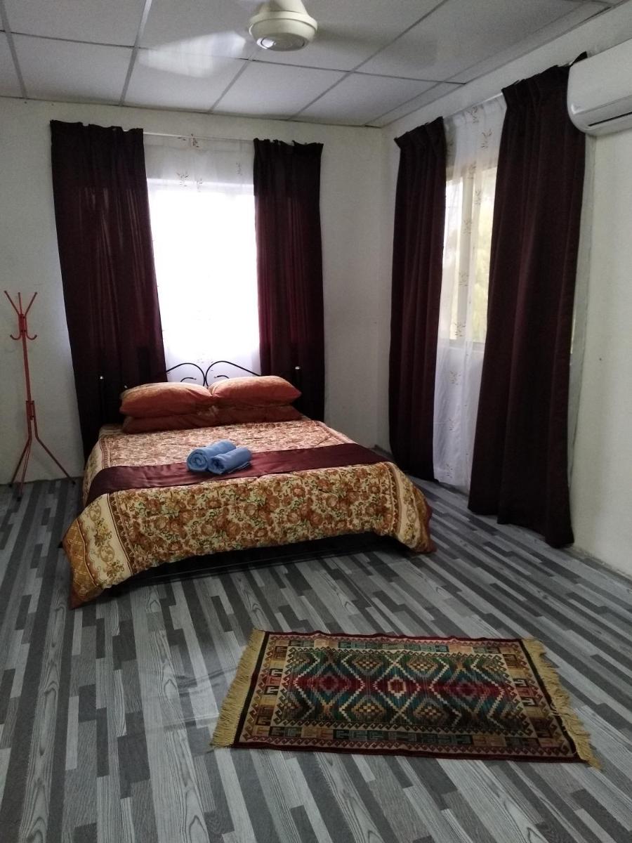 Suitetrails - De La Homestay