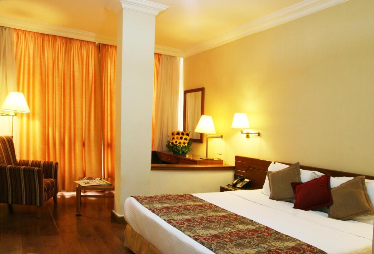 Orient Prince Hotel - Housity