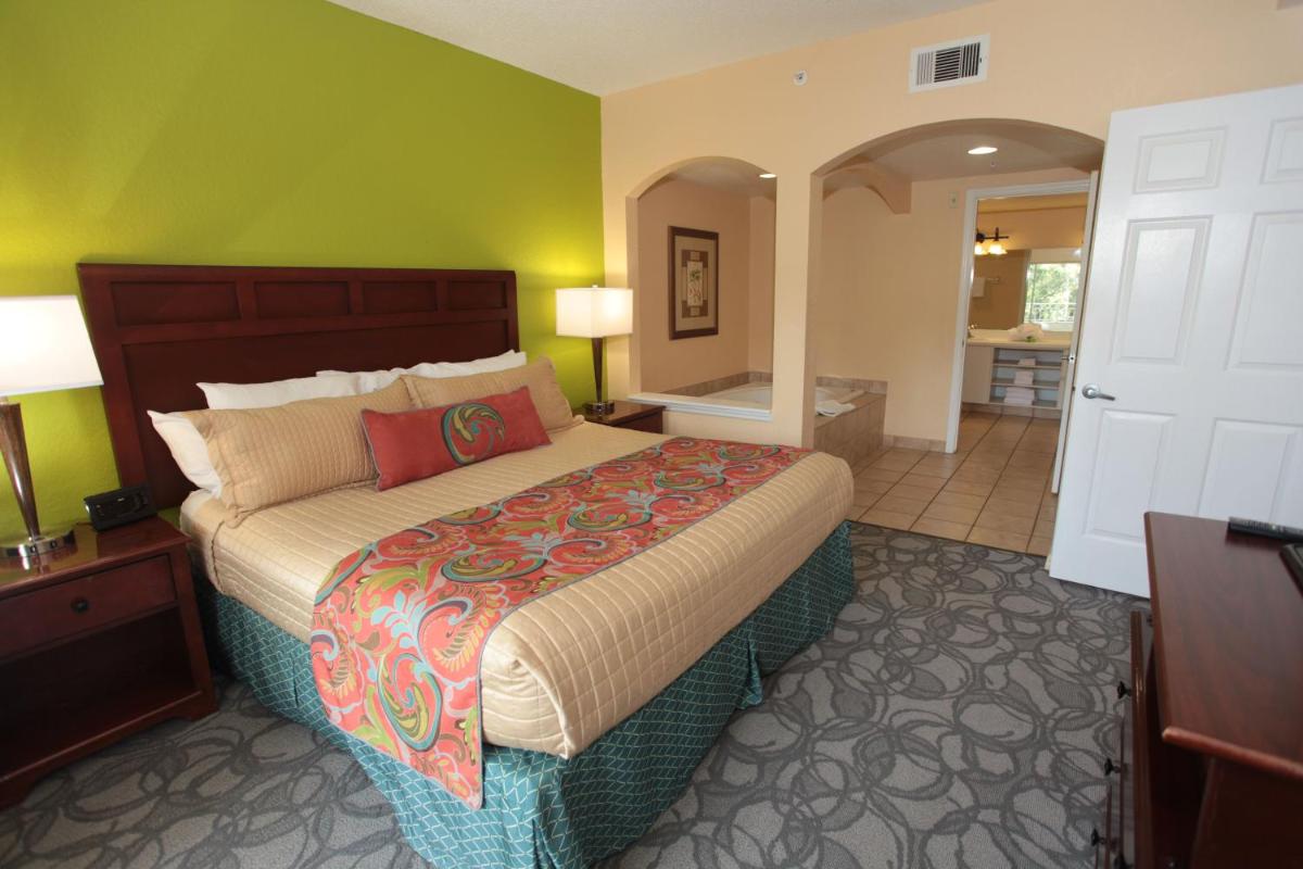 Vacation Village at Parkway - Housity
