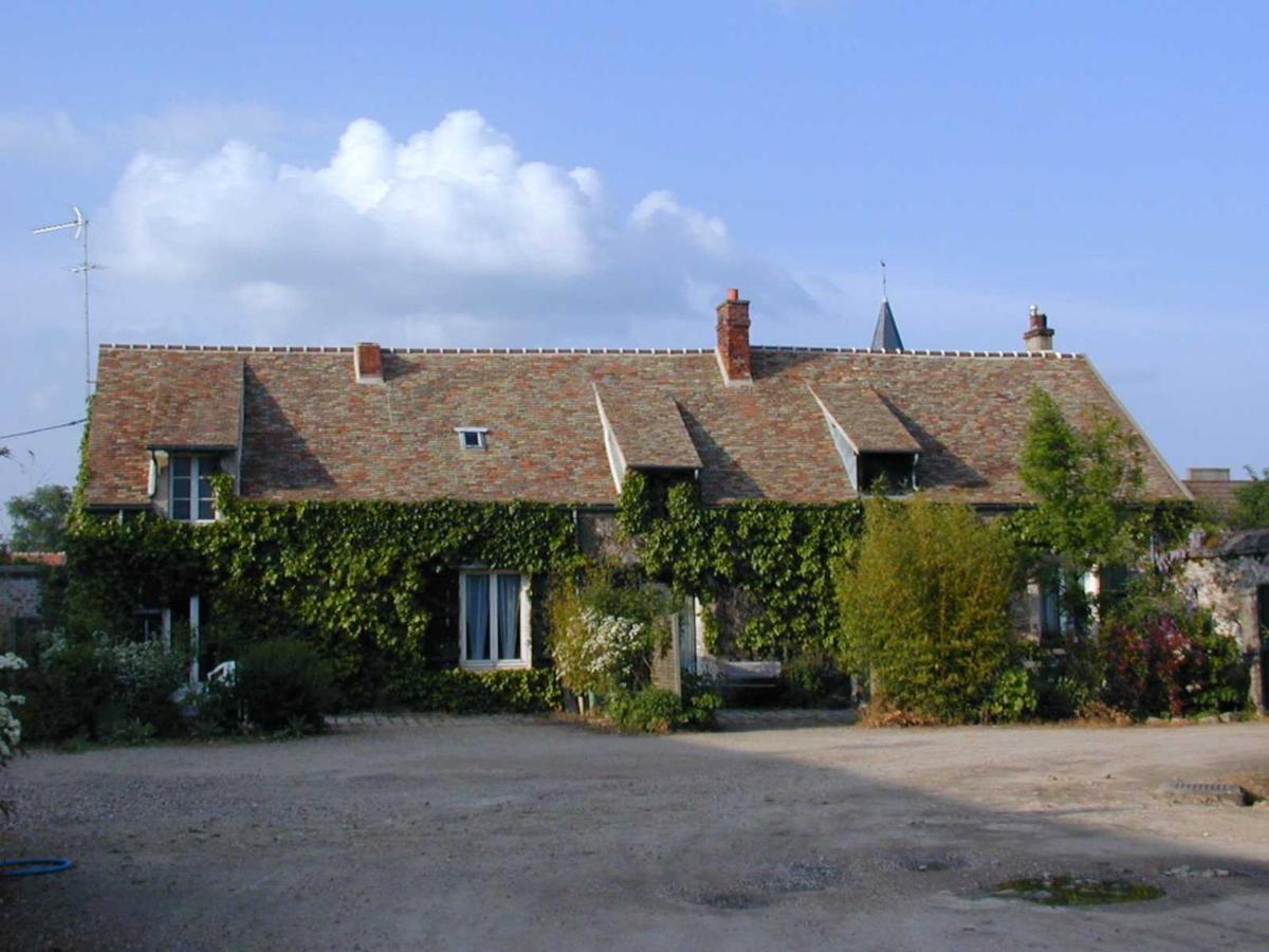 A la Ferme de la Joie - Chambres d'Hôtes - Housity