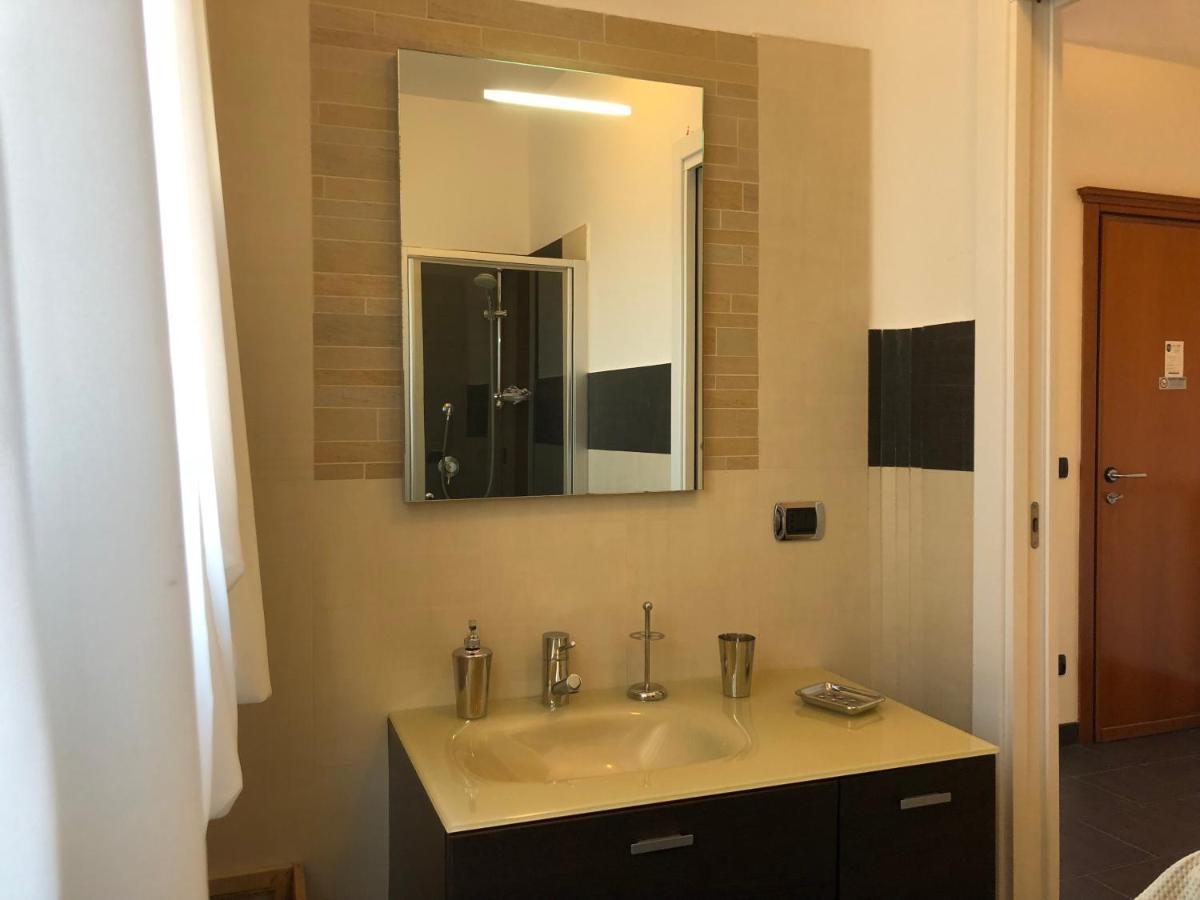 Luxury B&B Dimora Albani - Housity