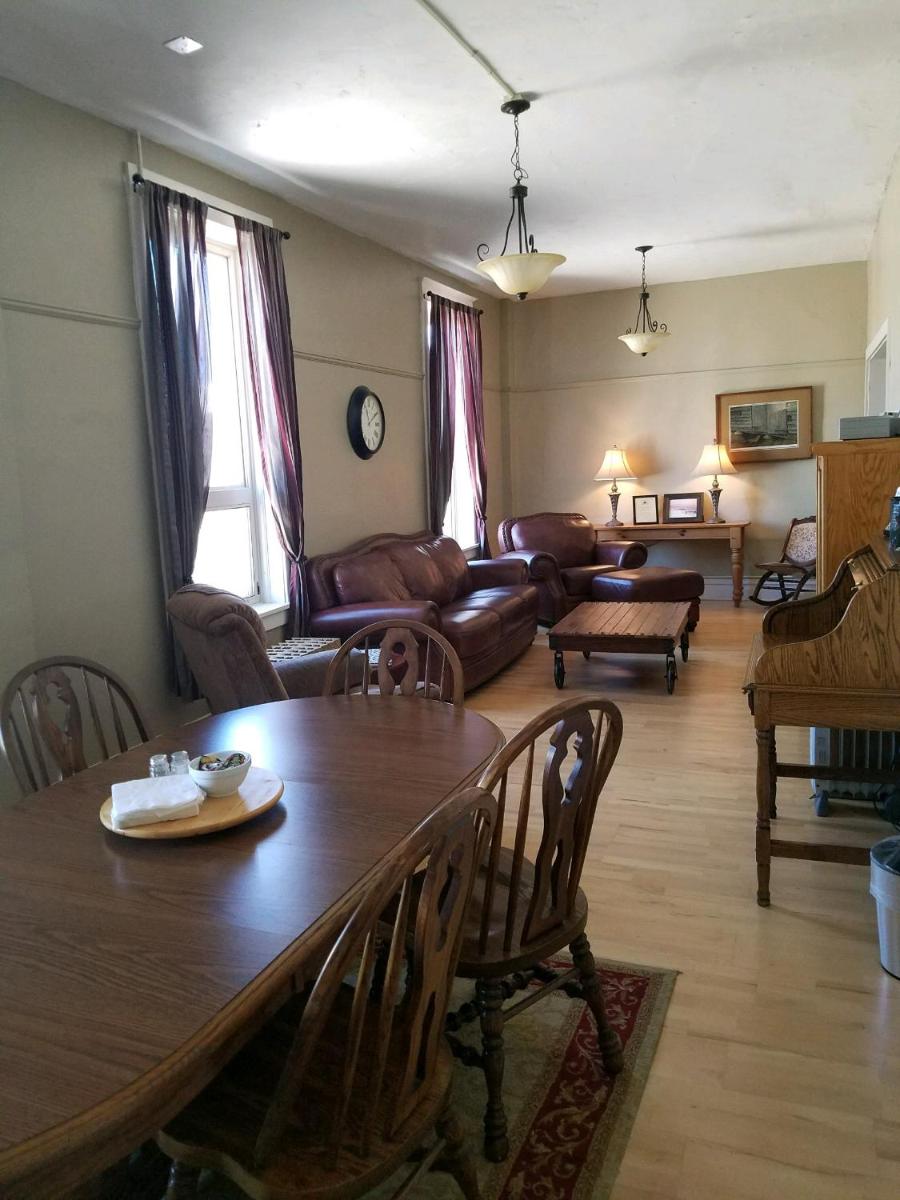 The Westland Suite - Housity