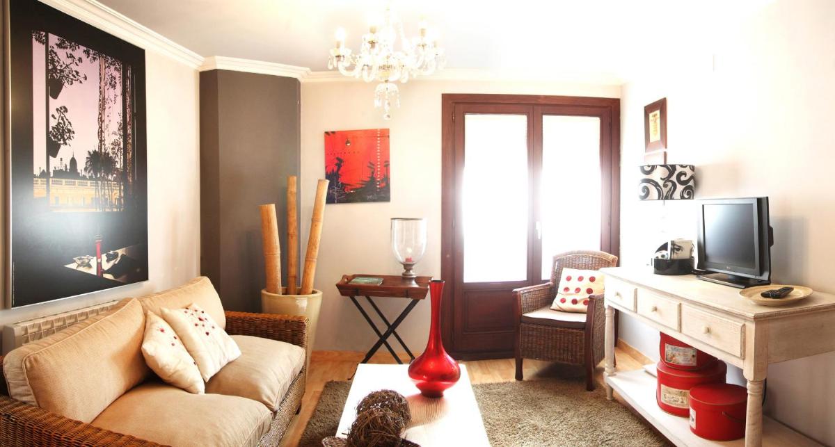Apartamentos Alcoba de Baco - Housity