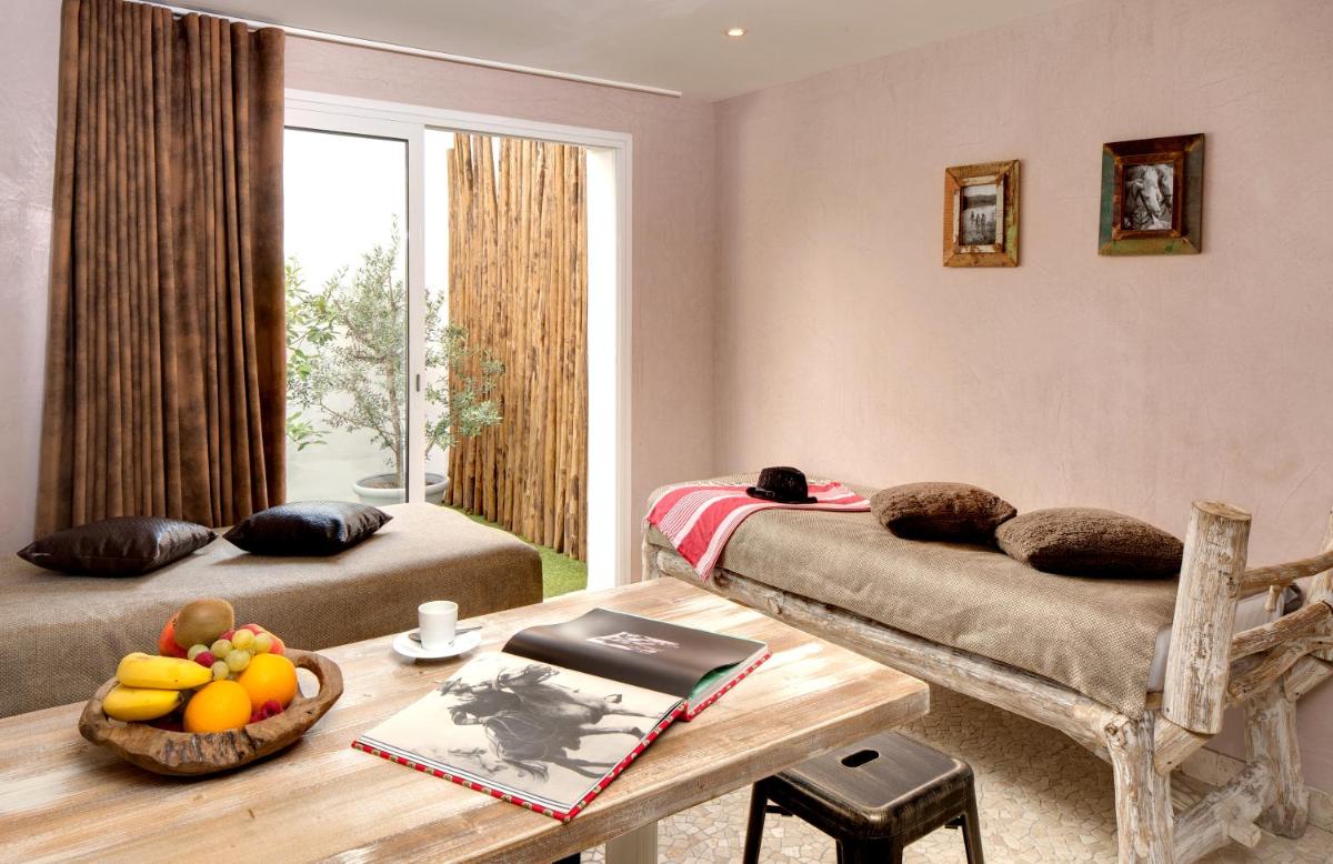 Coin salon dans l'établissement Vila De La Mar & Spa