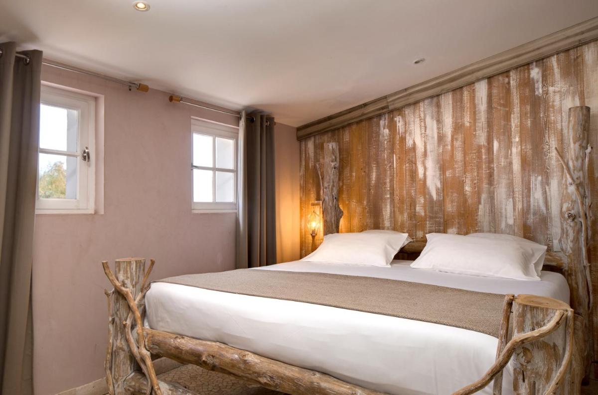 Un ou plusieurs lits dans un hébergement de l'établissement Vila De La Mar & Spa