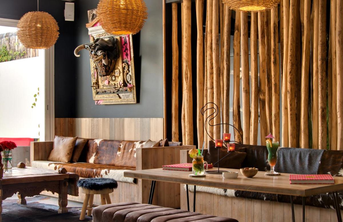 Coin salon dans l'établissement Vila De La Mar & Spa