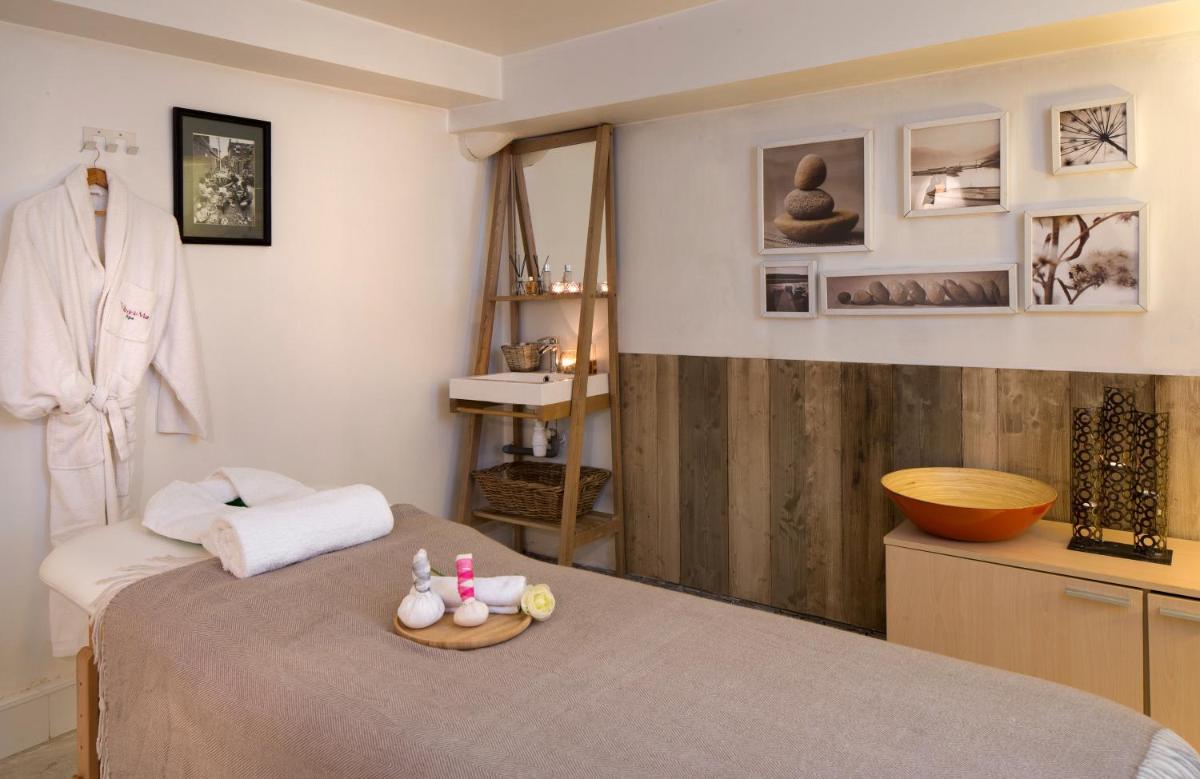 Un ou plusieurs lits dans un hébergement de l'établissement Vila De La Mar & Spa
