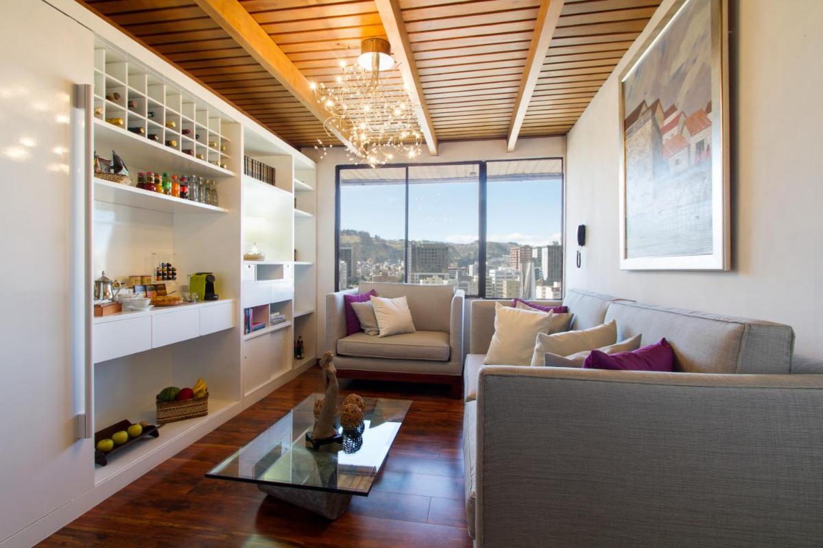 Penthouse Lodge B&B - Housity