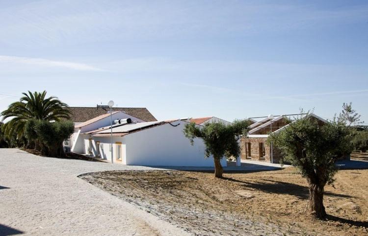 Hotel Quinta Dos Bastos - Housity