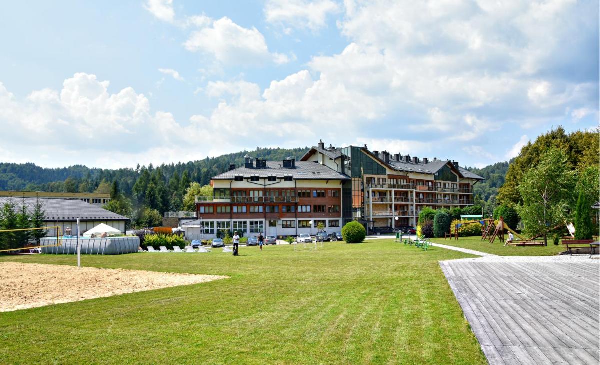 Hotel Activa - Housity