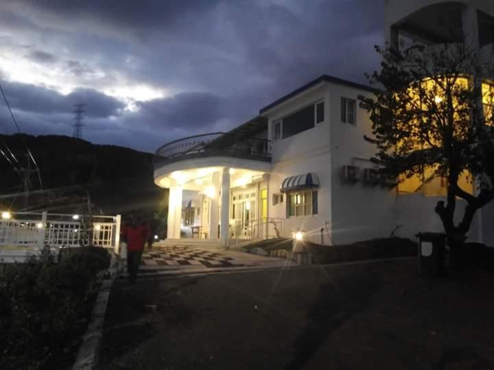 Hot Spring Hill B&B - Housity