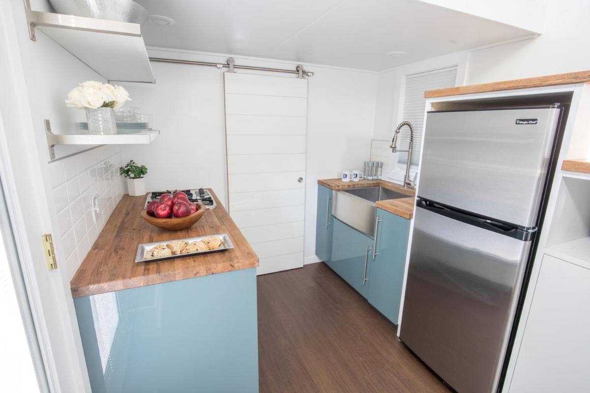 Kevin Hart's "Tiny House with Big Personality" - Housity