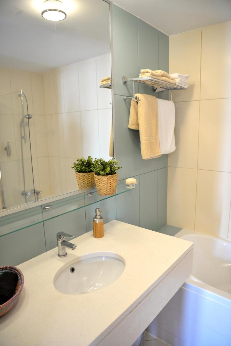 Guesthouse Le Châtelain - Housity
