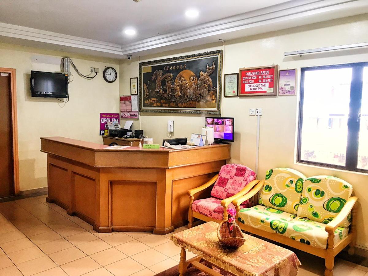 Hotel Sri Raub - Housity