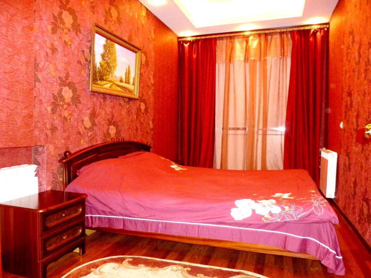 Krasivaia quot stalinka quot na prospekte dzerzhinskogo 14a - Housity