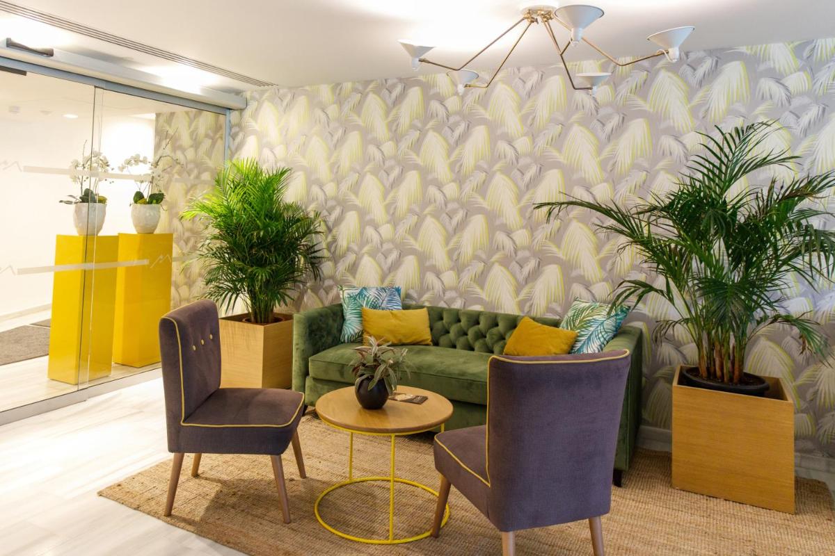 Zona de estar de Santa Monica Suites Hotel